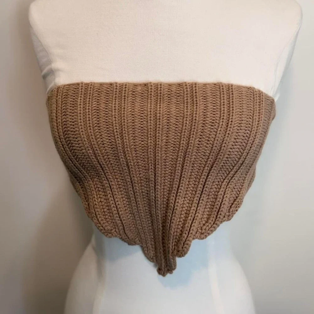 Beige Knit Strapless‎ Corset-Style Crop Top 🤎✨